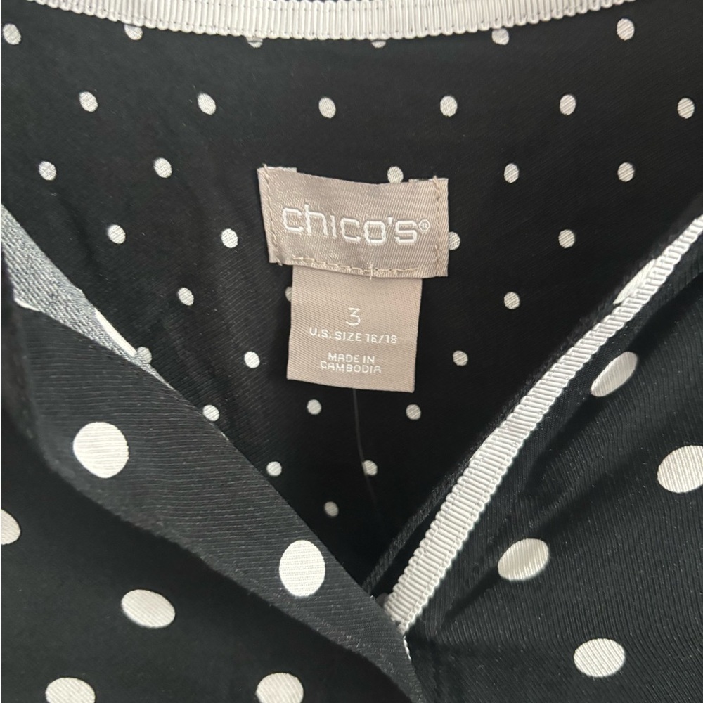 Chico’s Women’s Polka dot White & Black Feminine X-Large Button up Career Office - Picture 5 of 5